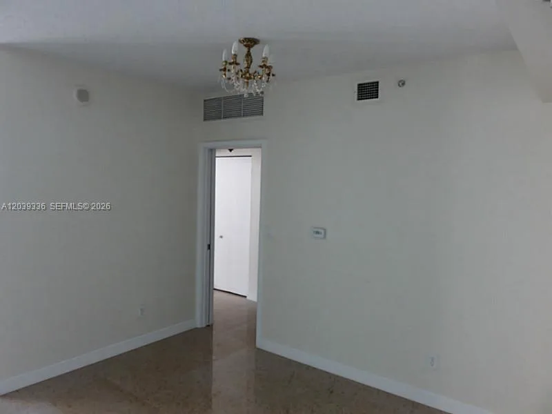 325 S BISCAYNE BLVD # 4122, Miami, FL 33131 photo 4