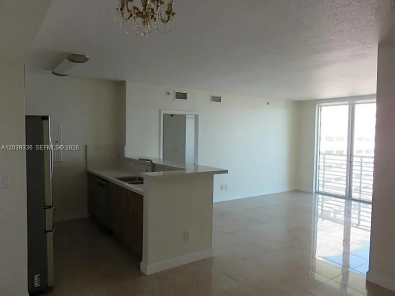 325 S BISCAYNE BLVD # 4122, Miami, FL 33131 photo 5