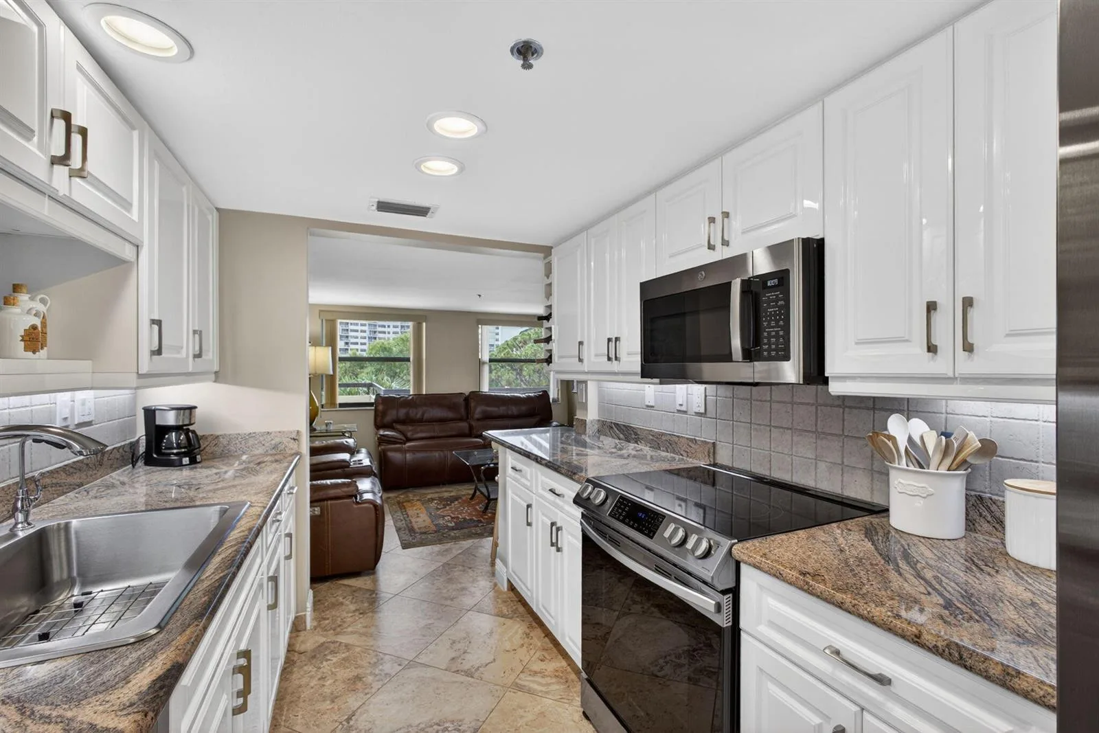 364 Golfview Road # 506, North Palm Beach, FL 33408 photo 12