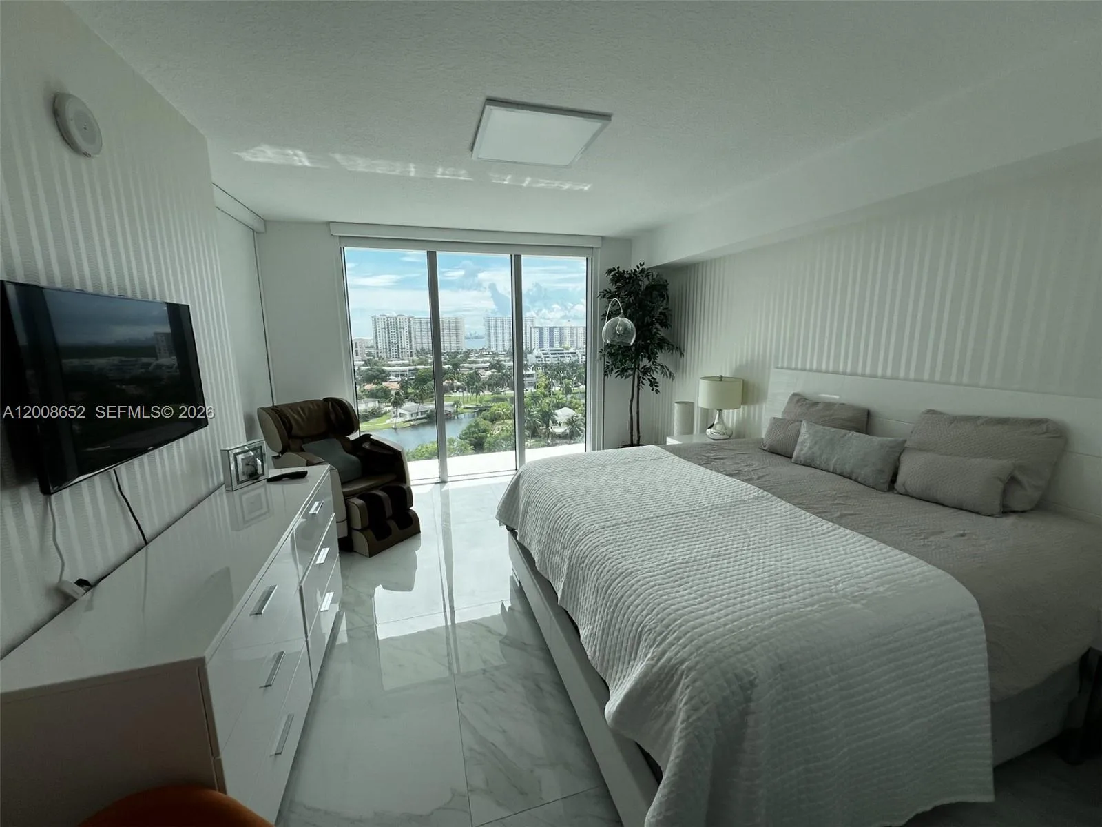 330 Sunny Isles Blvd # 5-1008, Sunny Isles Beach, FL 33160 photo 11