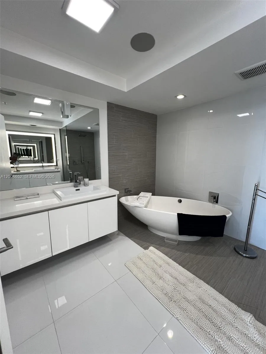 330 Sunny Isles Blvd # 5-1008, Sunny Isles Beach, FL 33160 photo 7