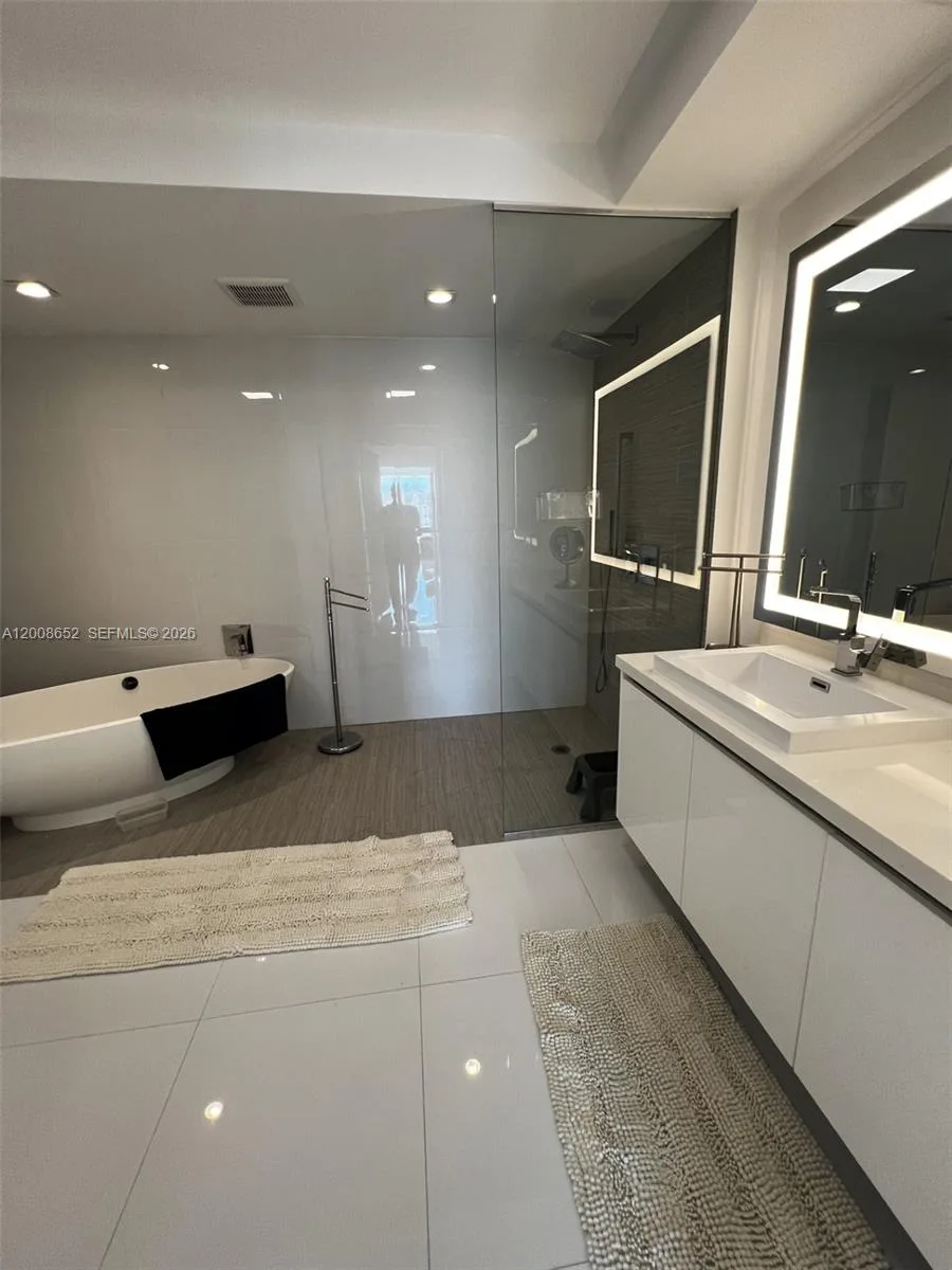 330 Sunny Isles Blvd # 5-1008, Sunny Isles Beach, FL 33160 photo 8
