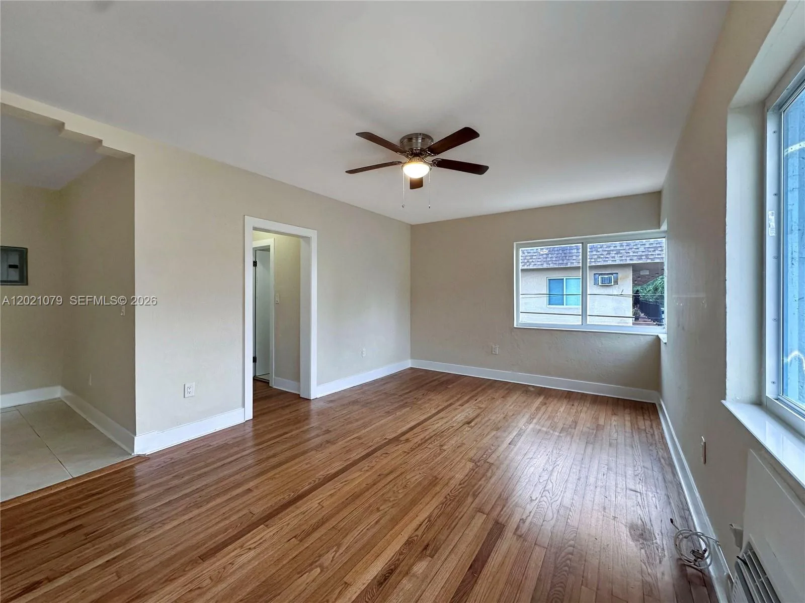 965 Bay Dr # 8, Miami Beach, FL 33141 photo 4