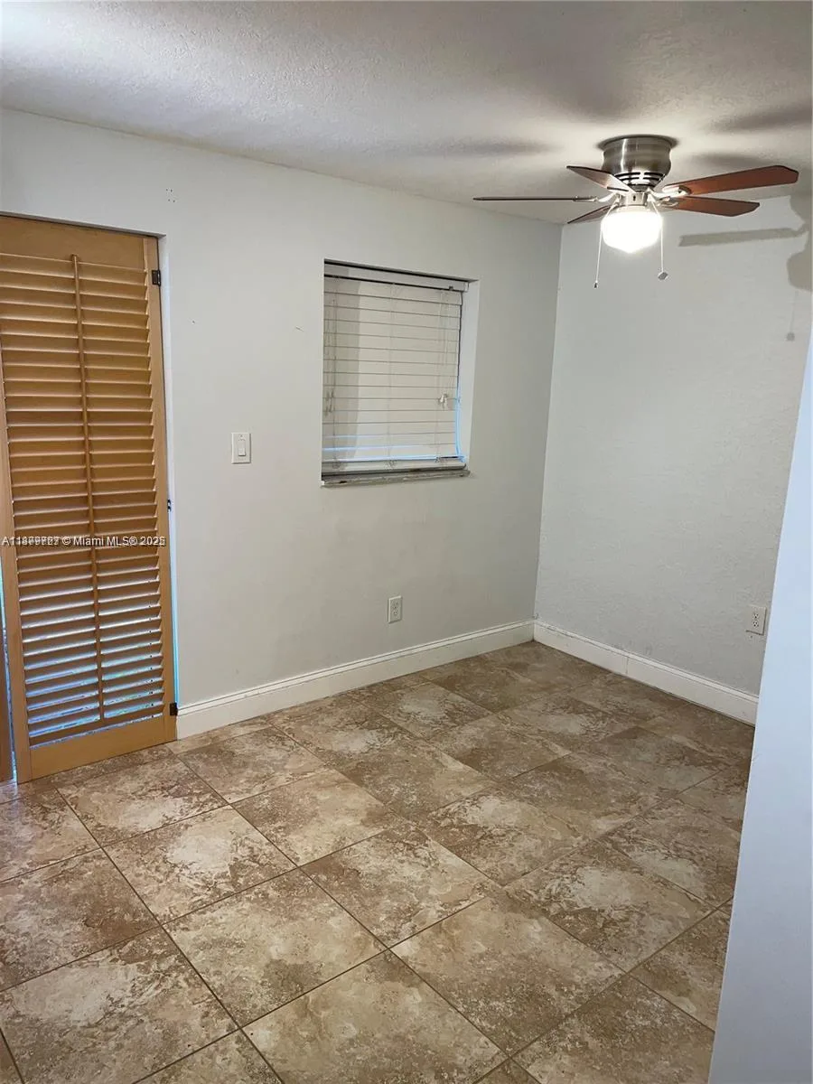 2755 NE 207th St, Aventura, FL 33180 photo 7