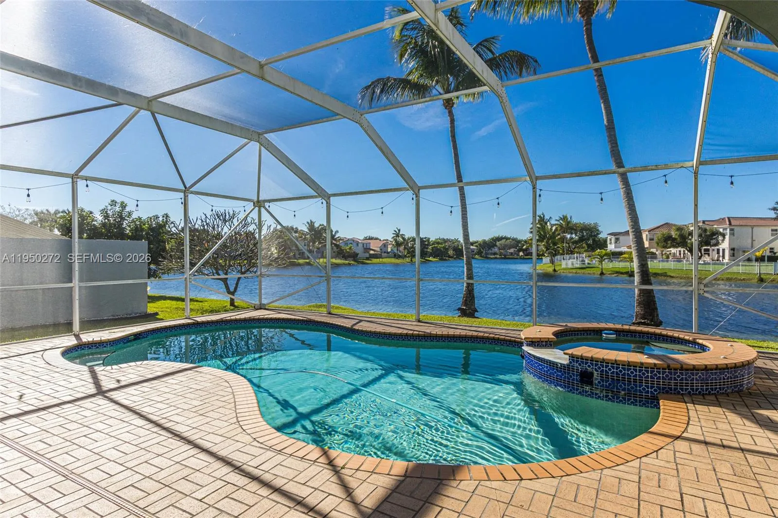 15842 NW 10th St, Pembroke Pines, FL 33028 photo 2