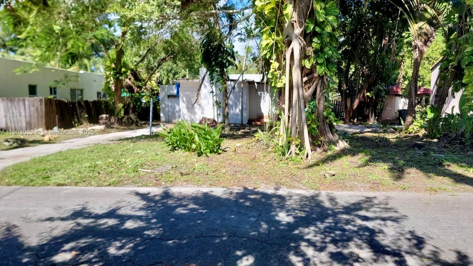 519 NE 118th St, Biscayne Park, FL 33161 photo 3
