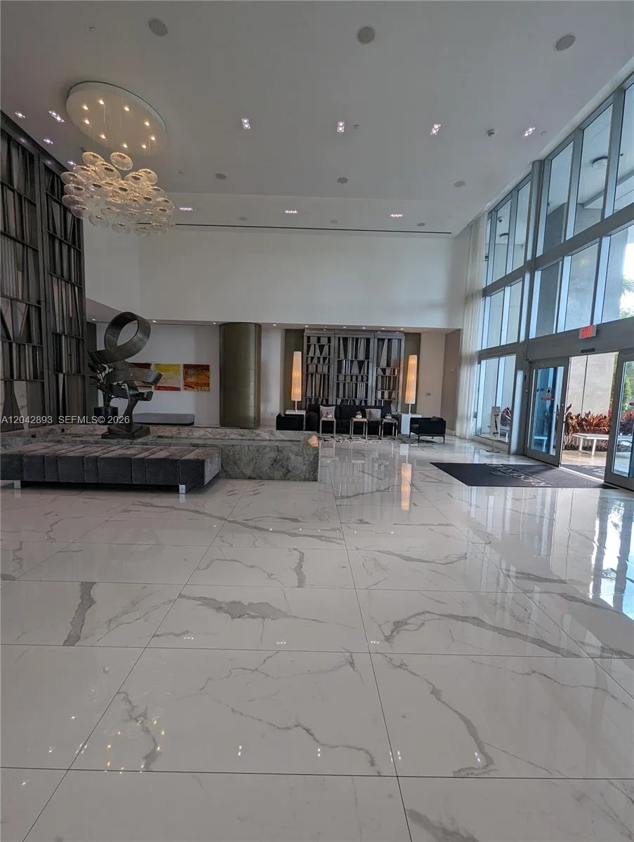 17111 E Biscayne Blvd # 1011, North Miami Beach, FL 33160 photo 7