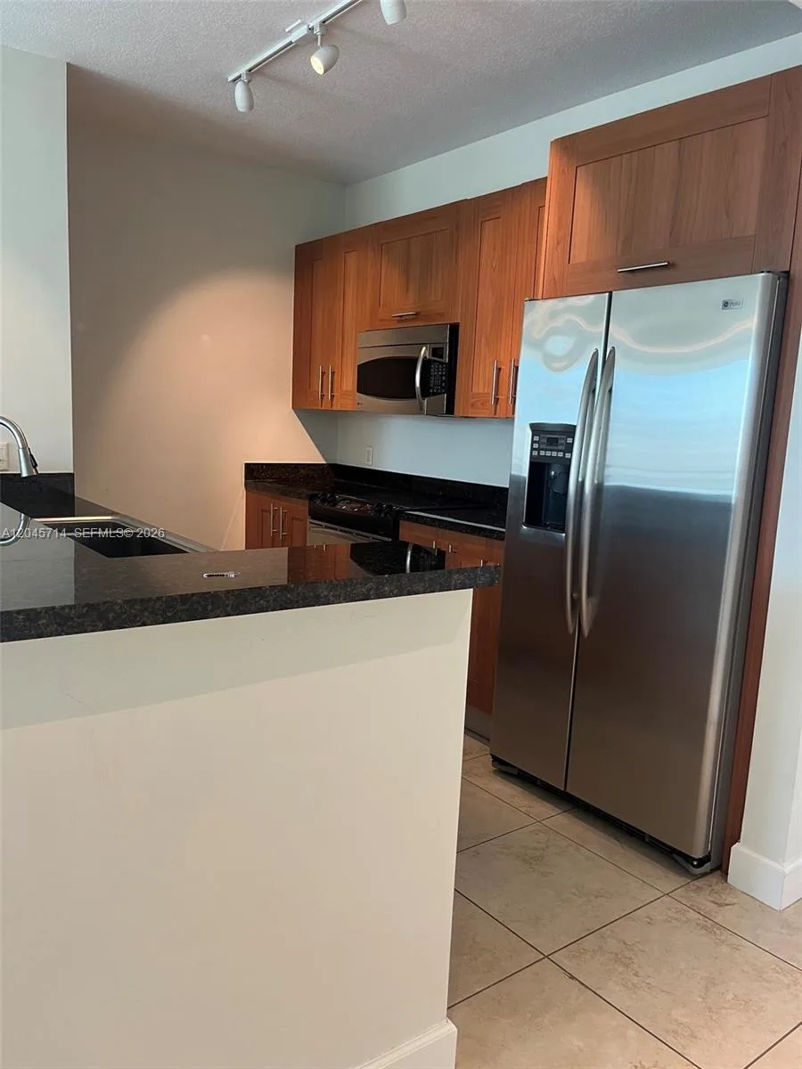 1300 Ponce De Leon Blvd # 608, Coral Gables, FL 33134 photo 5