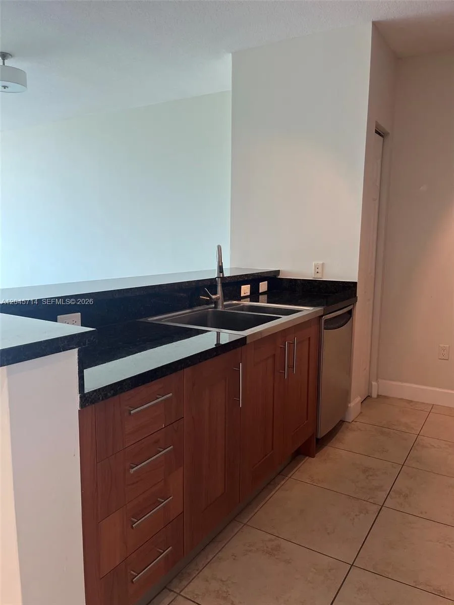 1300 Ponce De Leon Blvd # 608, Coral Gables, FL 33134 photo 6
