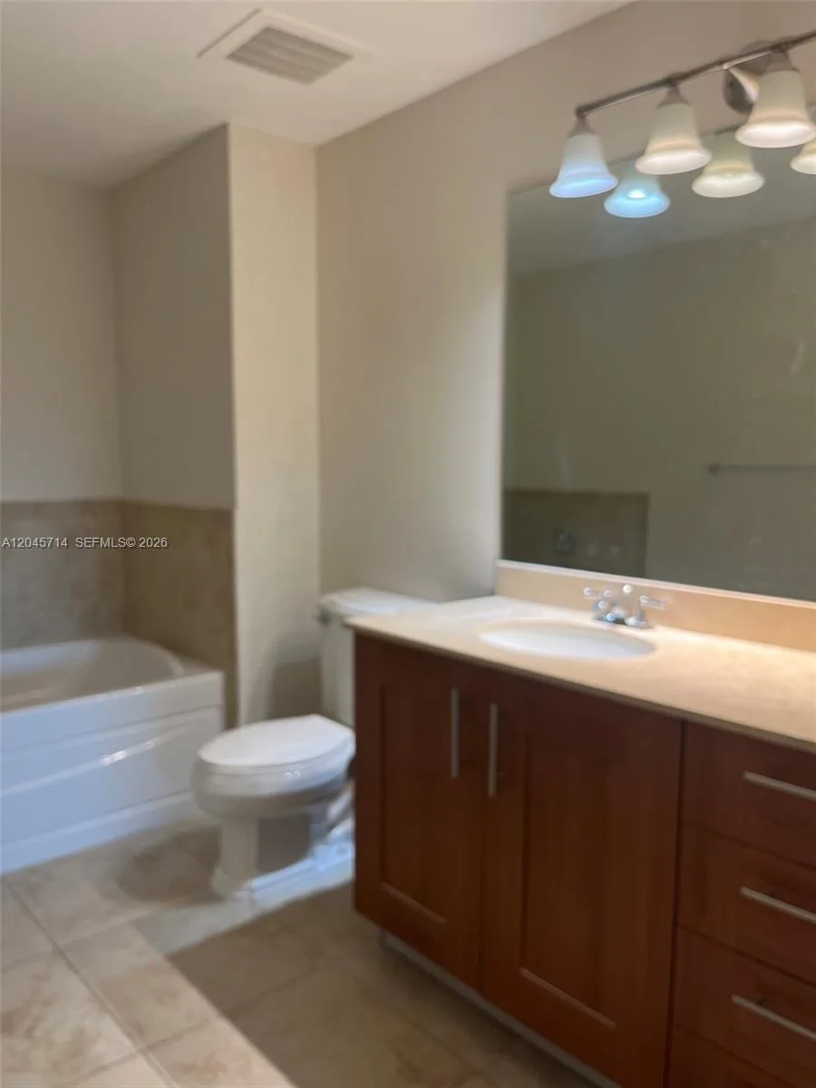 1300 Ponce De Leon Blvd # 608, Coral Gables, FL 33134 photo 8