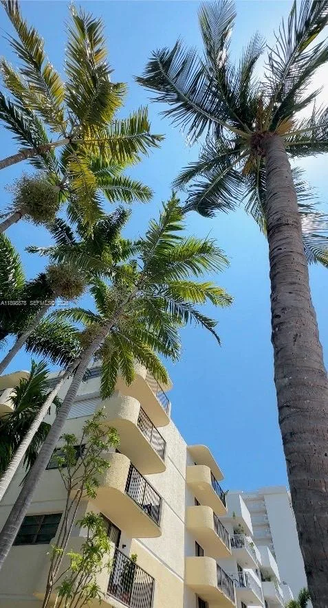 1673 Bay Rd # 405, Miami Beach, FL 33139