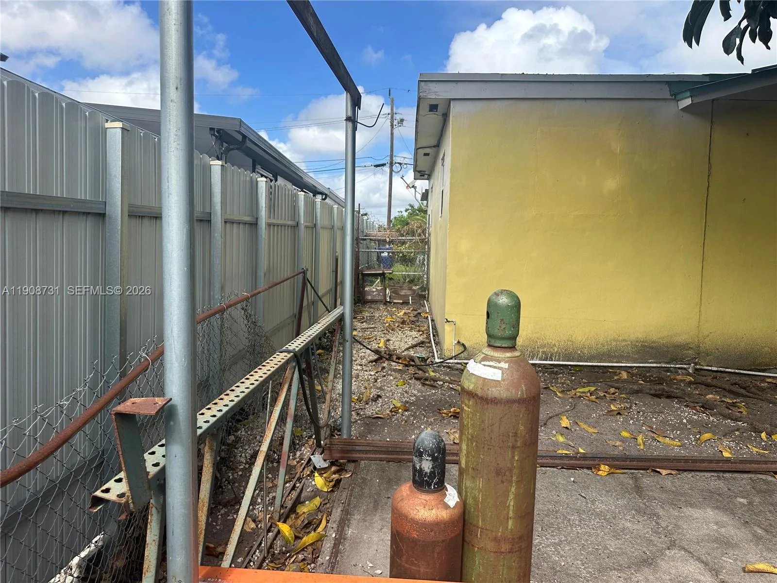 15151 Railroad Dr, Miami Gardens, FL 33054 photo 7