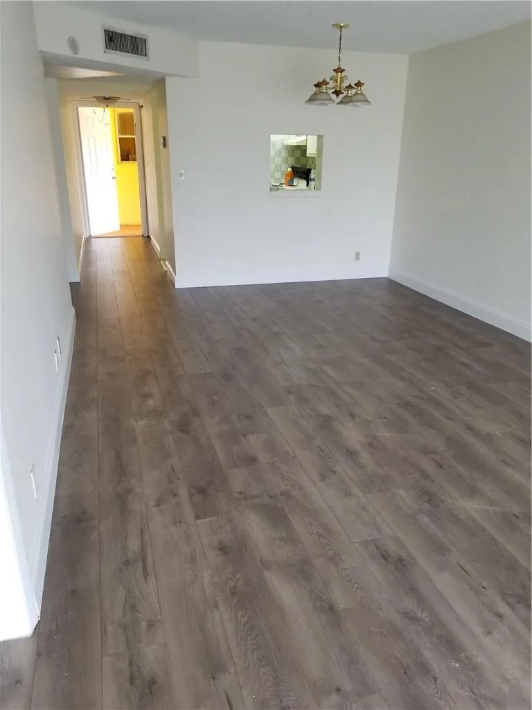 7900 FAIRVIEW Drive # 206, Tamarac, FL 33321 photo 2