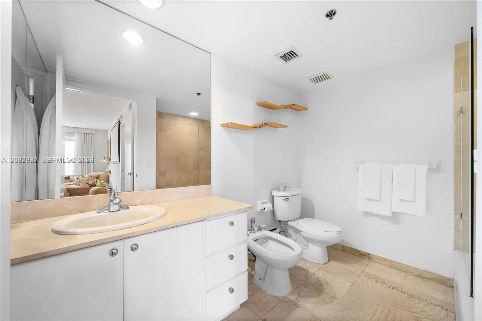 227 Michigan Ave # 304, Miami Beach, FL 33139 photo 9
