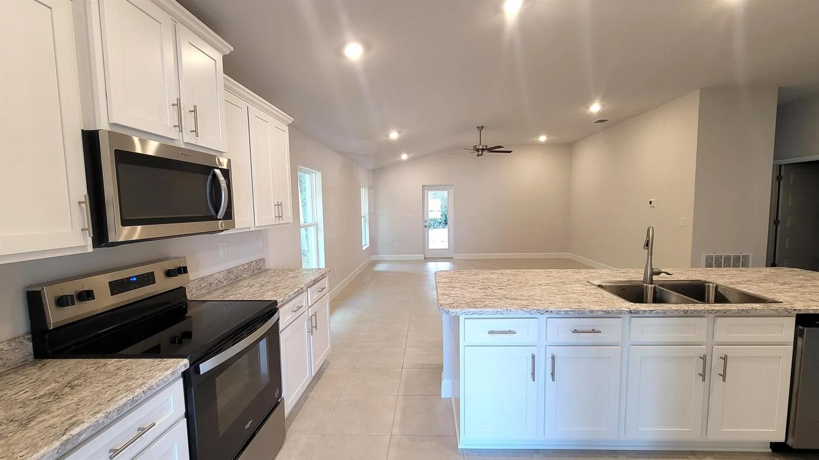 8844 Waterstone Boulevard, Fort Pierce, FL 34951 photo 3