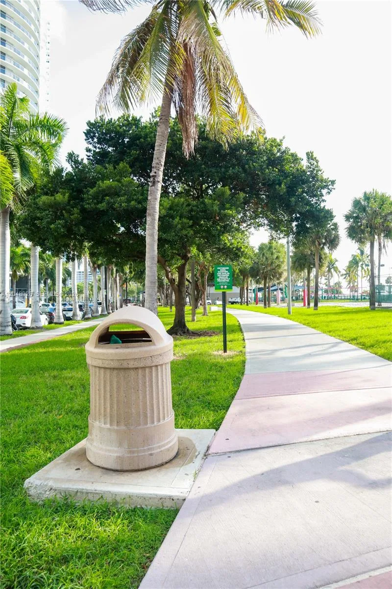 1750 N Bayshore Dr # 3611, Miami, FL 33132 photo 5