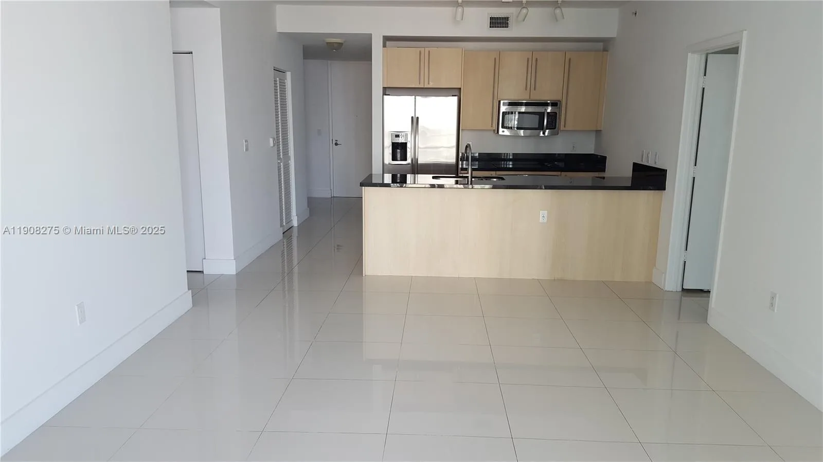 79 SW 12 ST # 1910-S, Miami, FL 33130 photo 2
