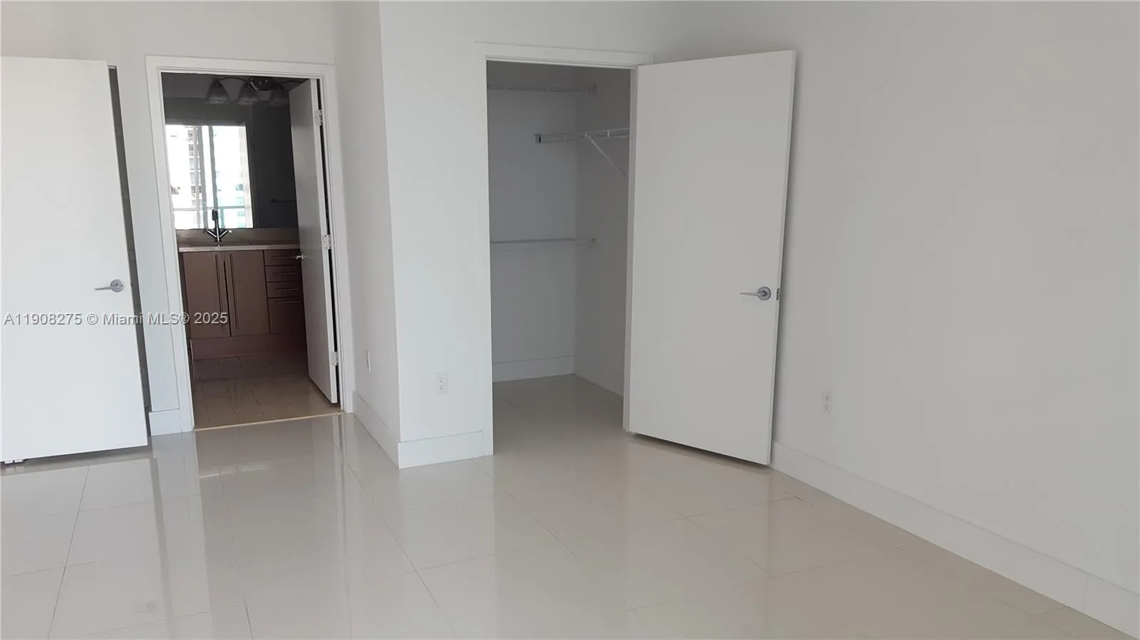79 SW 12 ST # 1910-S, Miami, FL 33130 photo 5
