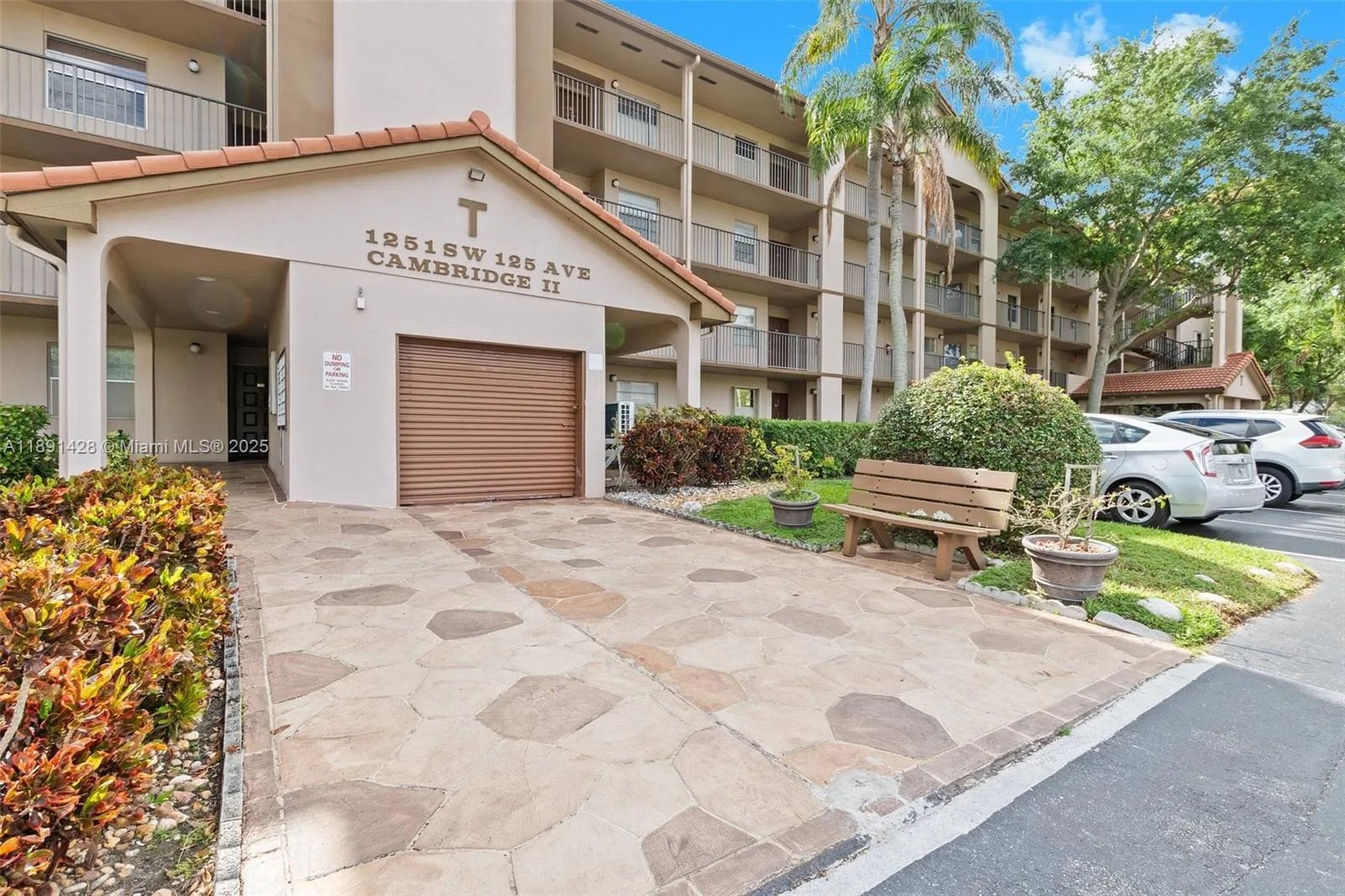1251 SW 125th Ave # 211T, Pembroke Pines, FL 33027