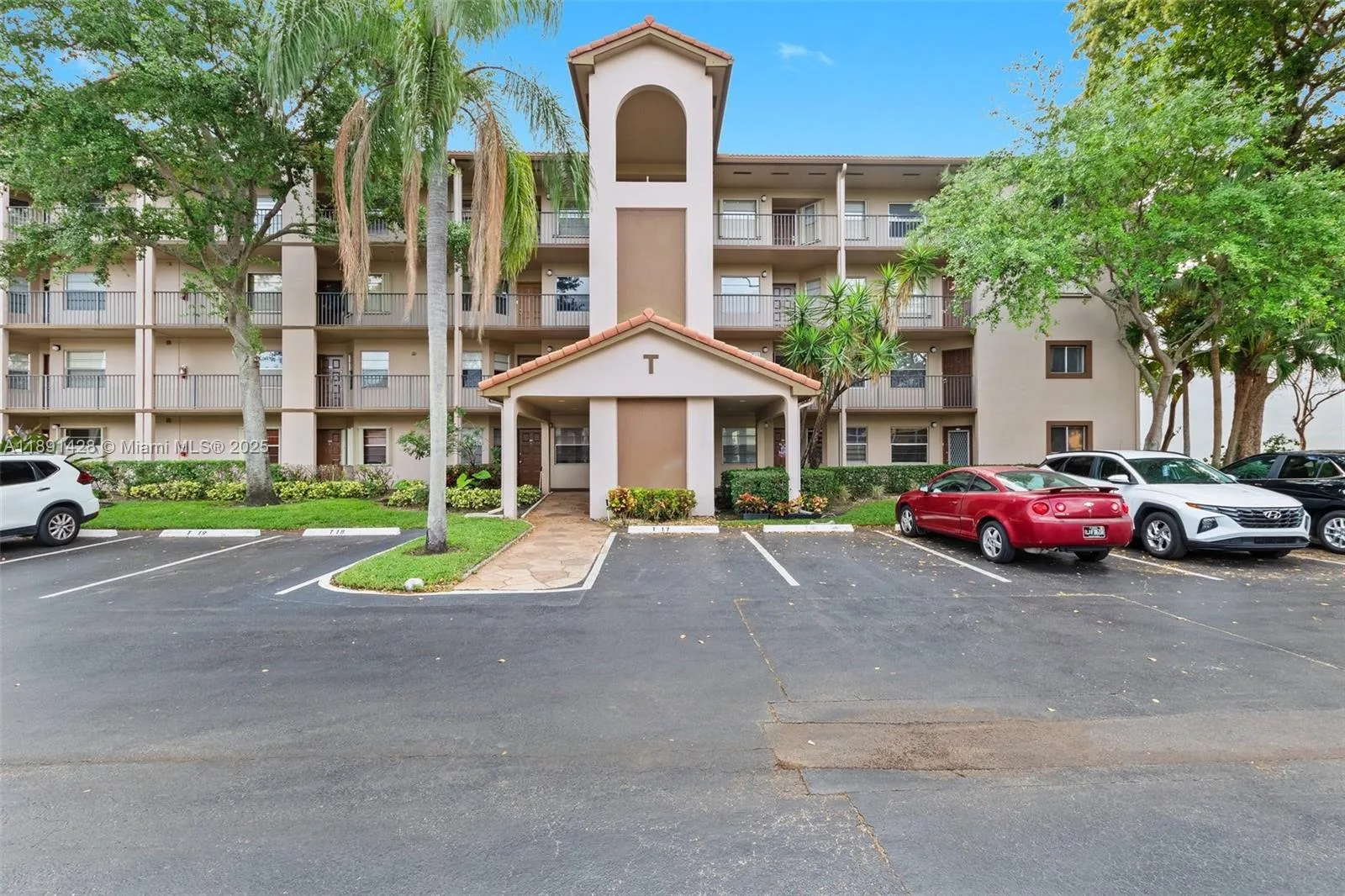 1251 SW 125th Ave # 211T, Pembroke Pines, FL 33027 photo 2