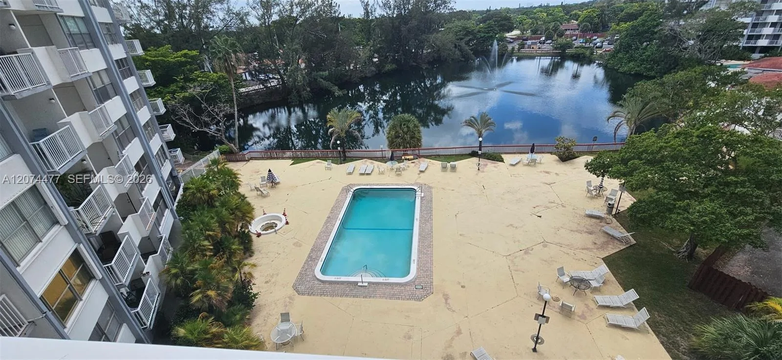 1300 NE Miami Gardens Dr # 609E, Miami, FL 33179 — zdjęcie 2