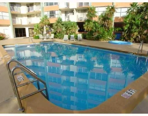 1300 NE Miami Gardens Dr # 609E, Miami, FL 33179 — zdjęcie 4