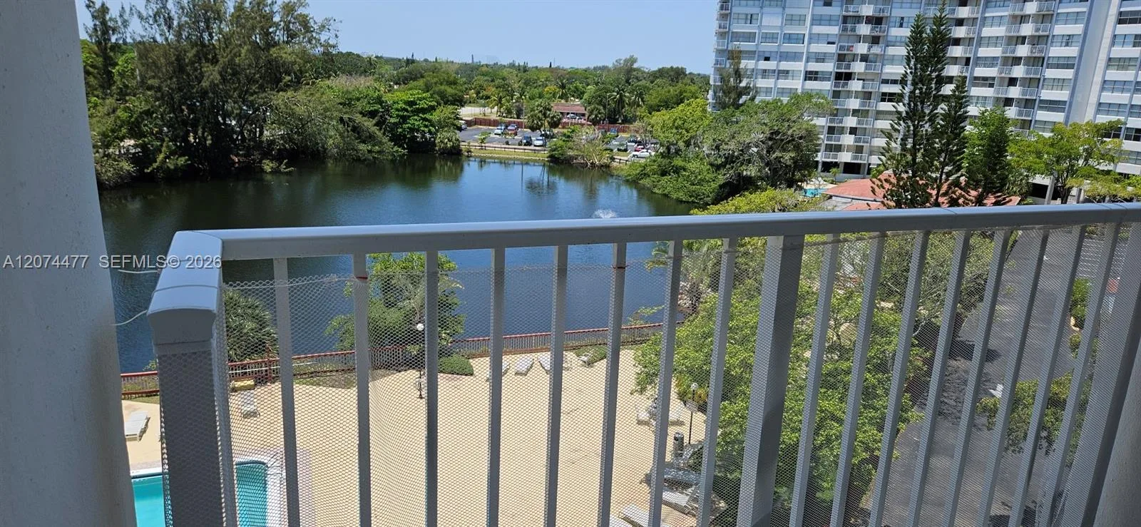 1300 NE Miami Gardens Dr # 609E, Miami, FL 33179 — zdjęcie 5