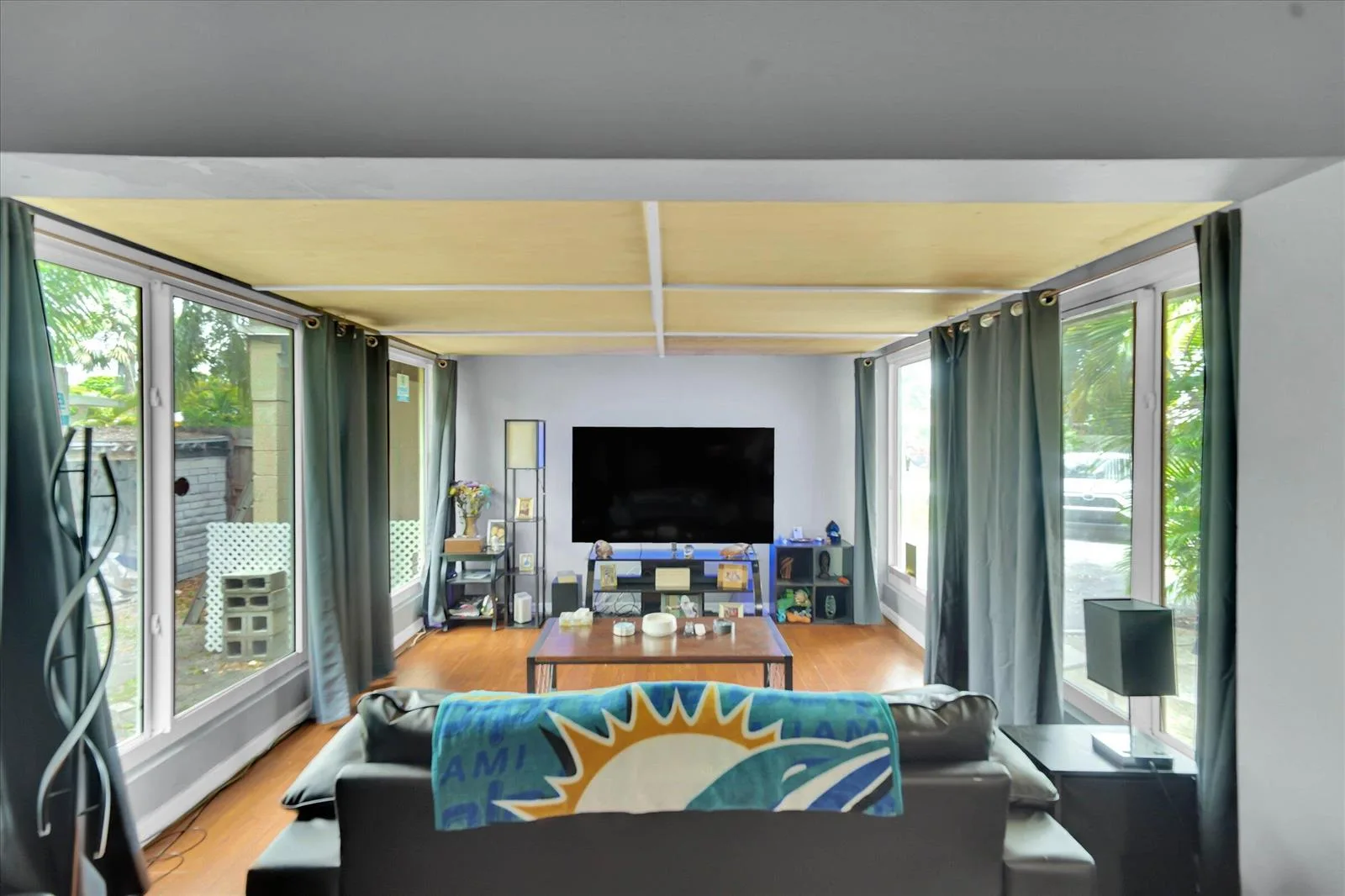 308 NW 27TH Street, Wilton Manors, FL 33311 photo 12