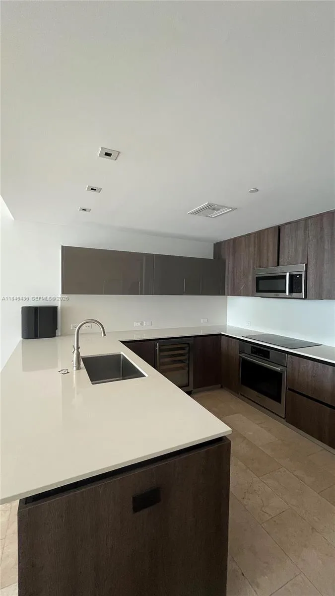 88 SW 7th St # 2603, Miami, FL 33130