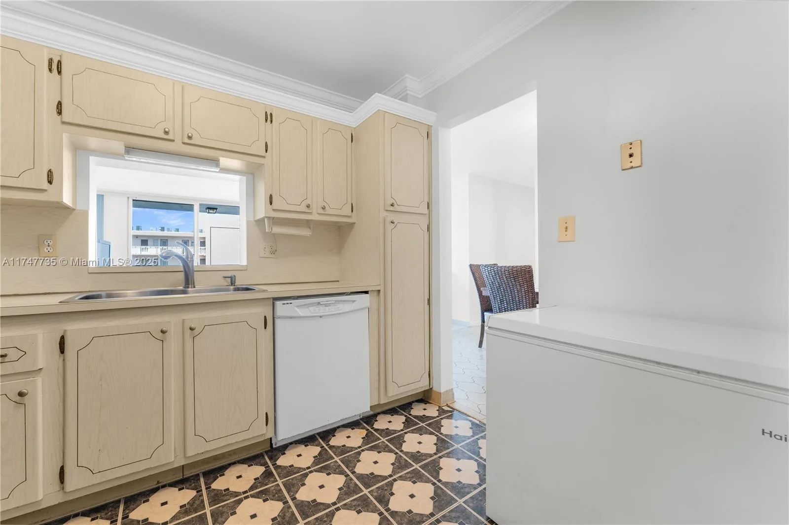 401 NE 14th Ave # 603, Hallandale Beach, FL 33009 photo 7