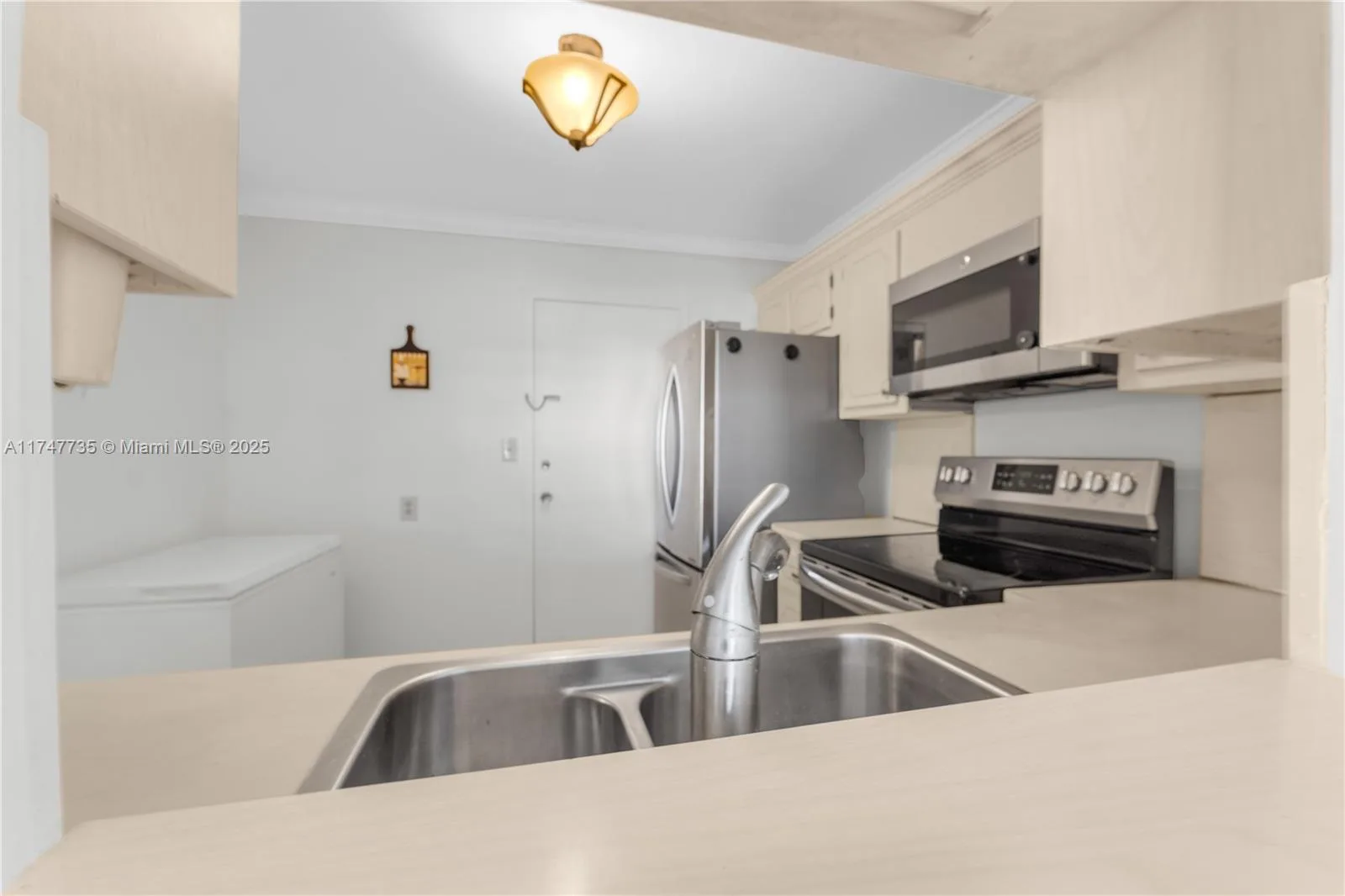 401 NE 14th Ave # 603, Hallandale Beach, FL 33009 photo 9