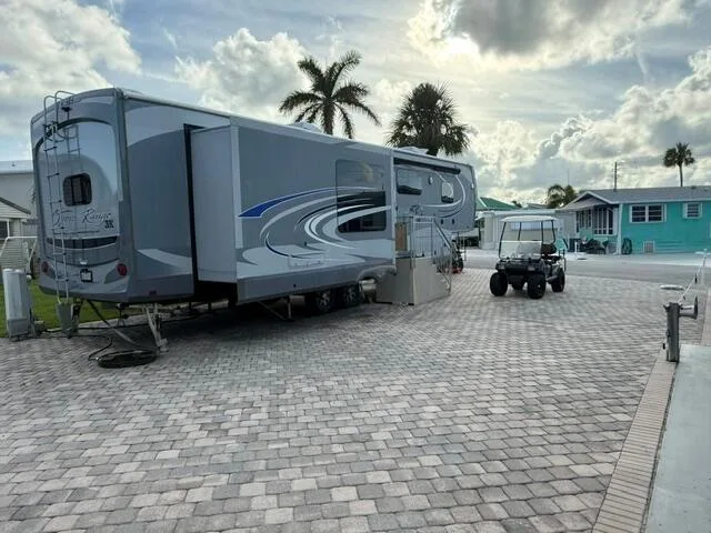 883 Nettles Boulevard, Jensen Beach, FL 34957