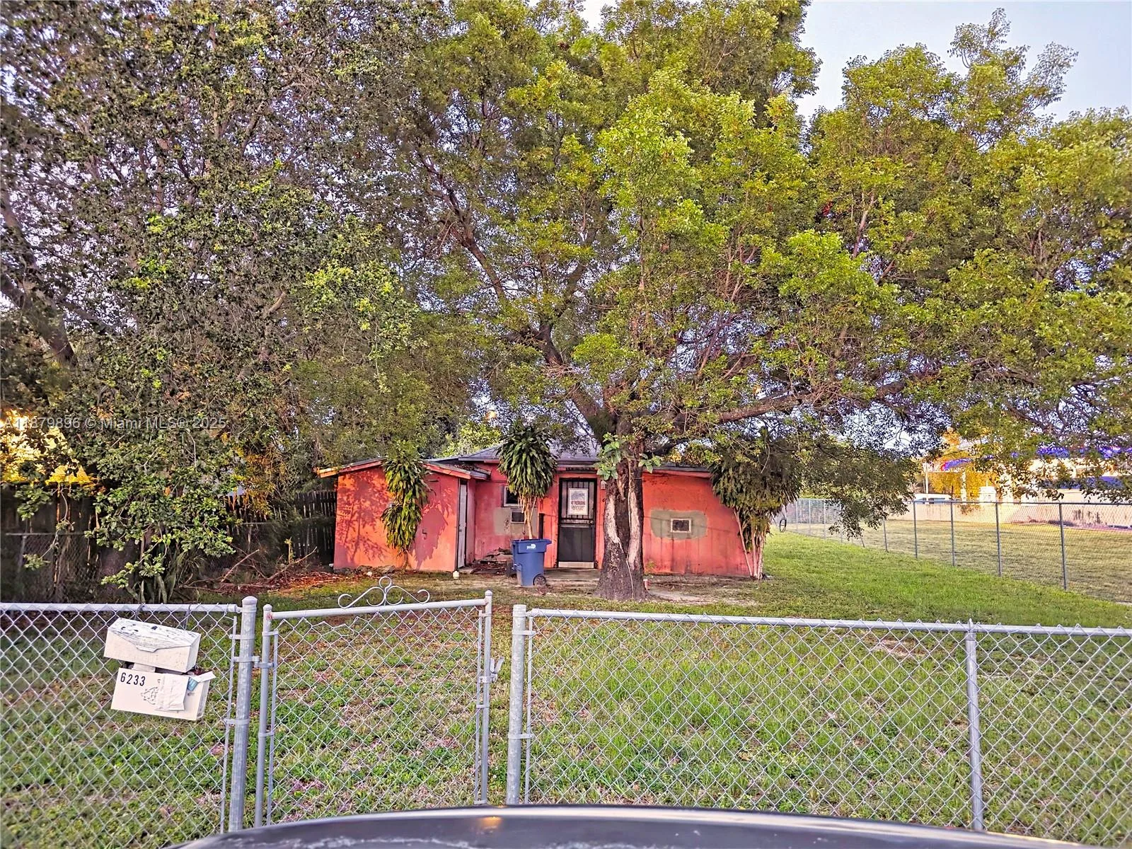 6233 NW 22nd Ct, Miami, FL 33147 photo 2