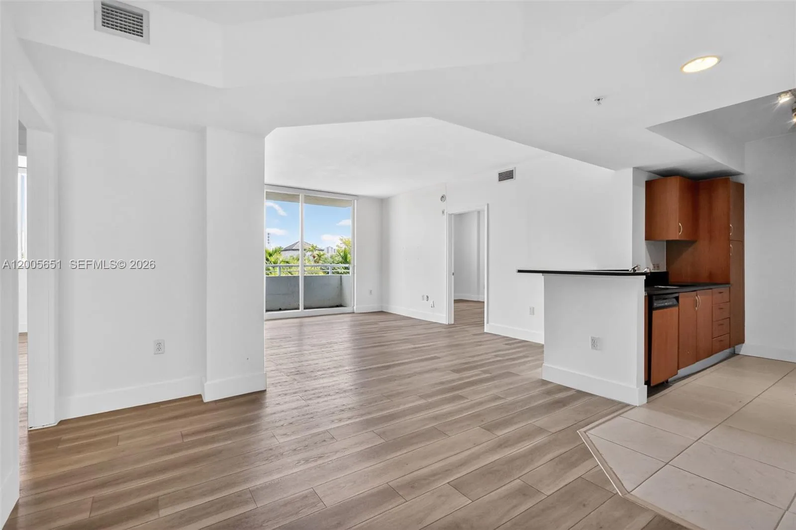 2775 NE 187th St # 202, Aventura, FL 33180 photo 5