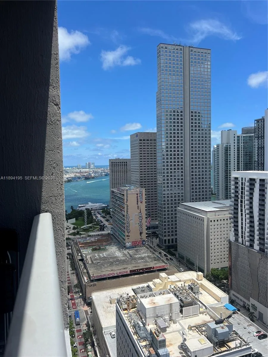 151 SE 1st St # 3109, Miami, FL 33131 photo 4