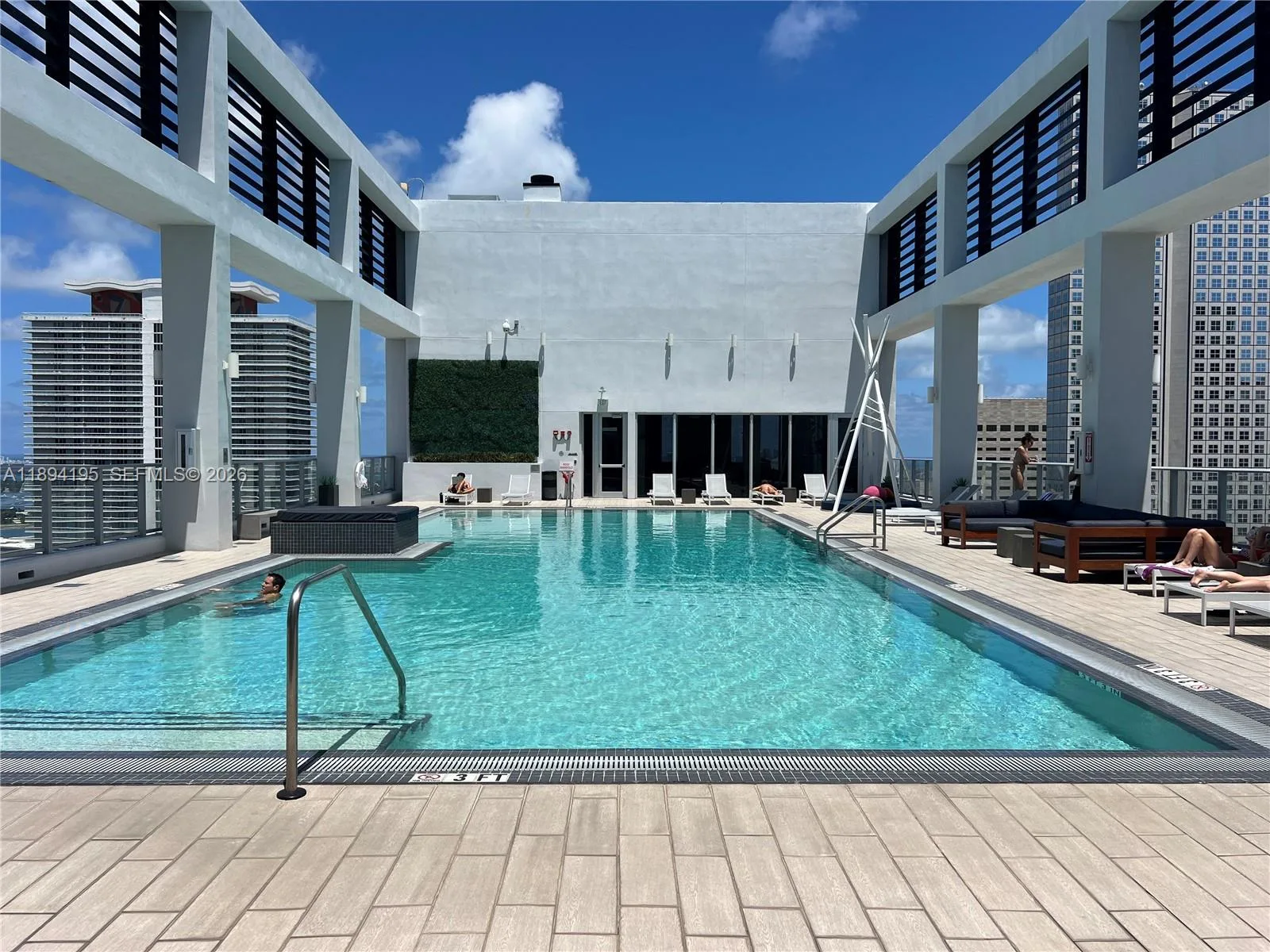 151 SE 1st St # 3109, Miami, FL 33131 photo 5