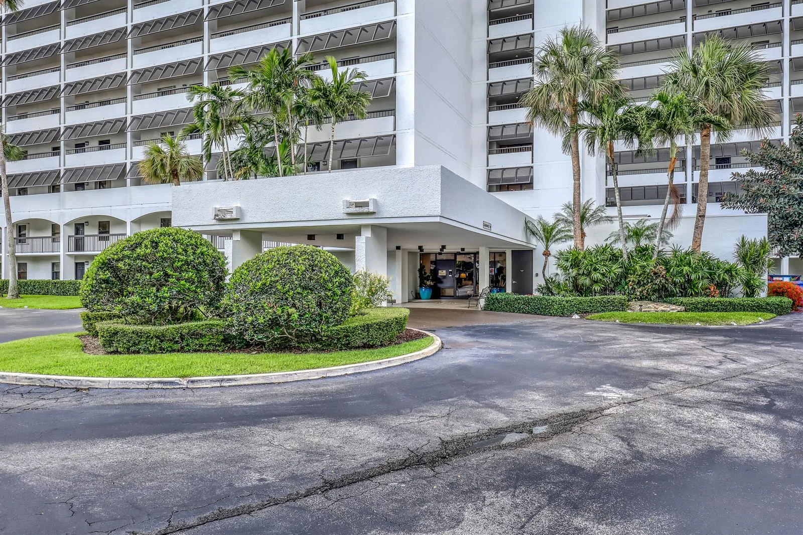 356 Golfview Road # 403, North Palm Beach, FL 33408 photo 3
