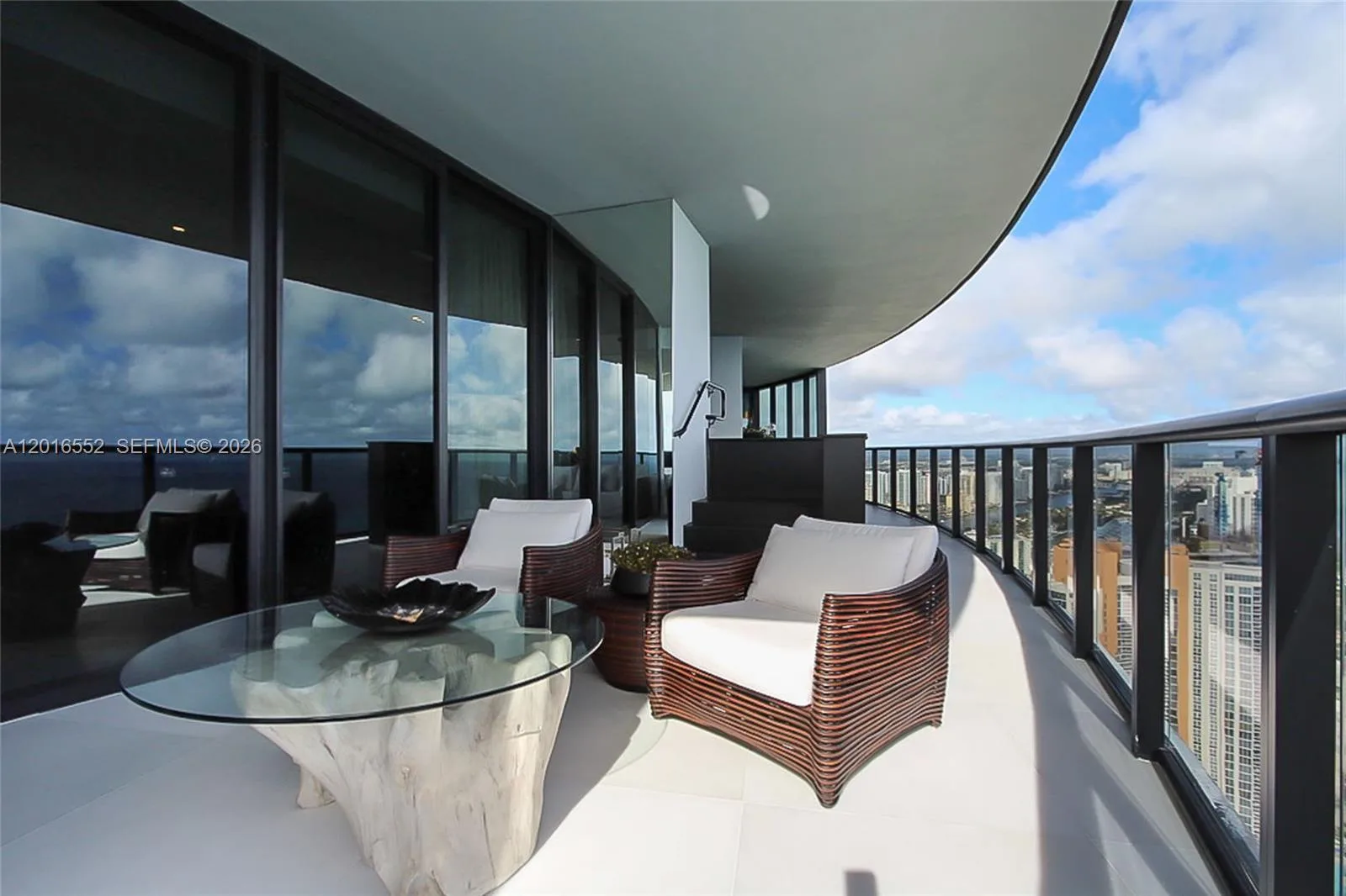 18555 Collins Ave # 4605, Sunny Isles Beach, FL 33160 photo 3