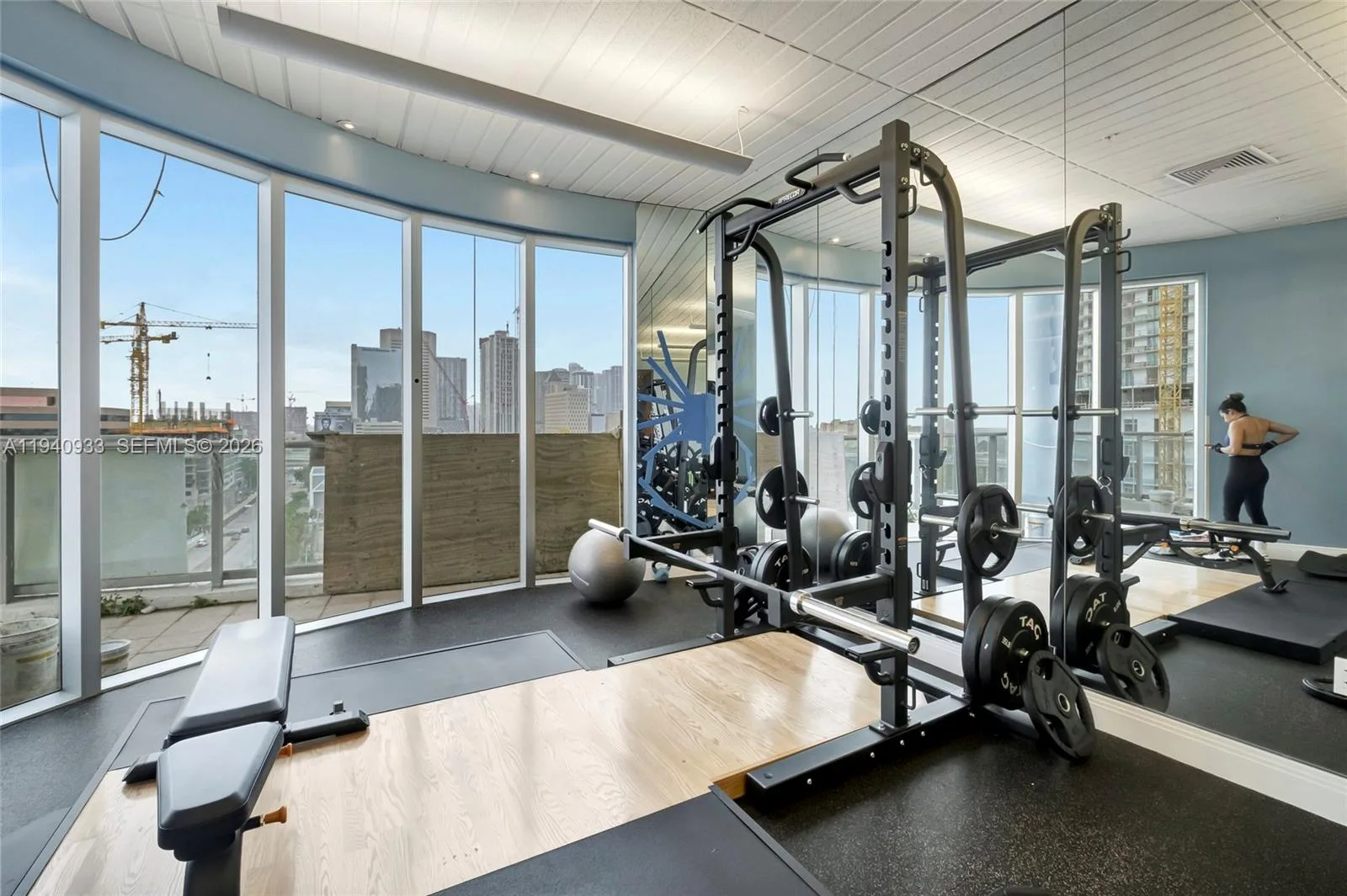 185 SW 7 ST # 2404, Miami, FL 33130 photo 12