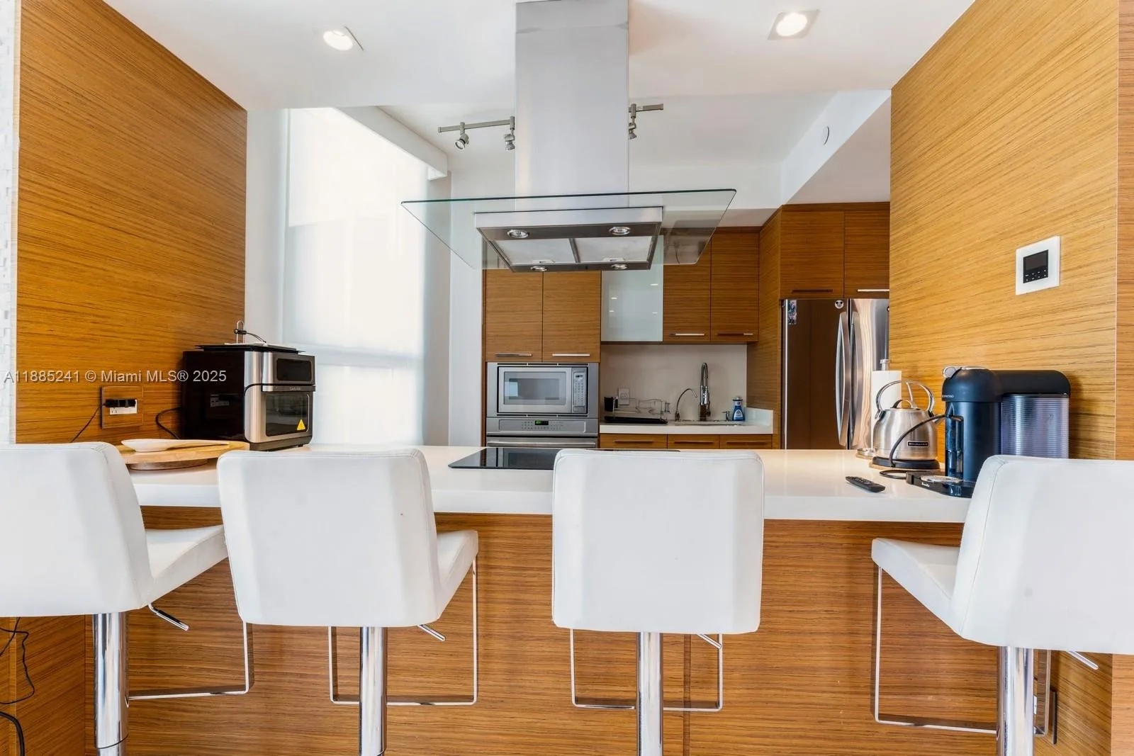 808 Brickell Key # 1406, Miami, FL 33131 photo 10