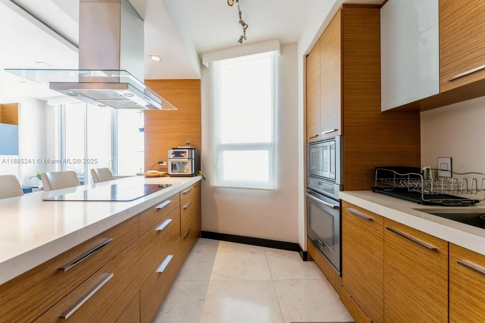 808 Brickell Key # 1406, Miami, FL 33131 photo 11