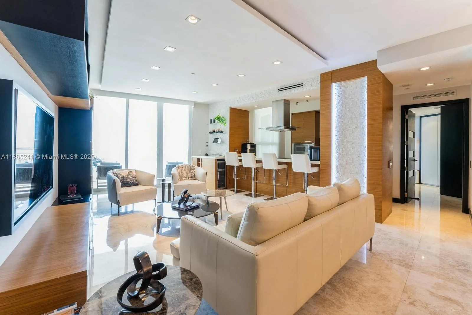 808 Brickell Key # 1406, Miami, FL 33131 photo 4