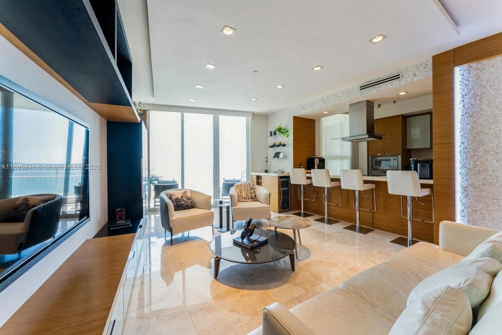 808 Brickell Key # 1406, Miami, FL 33131 photo 5