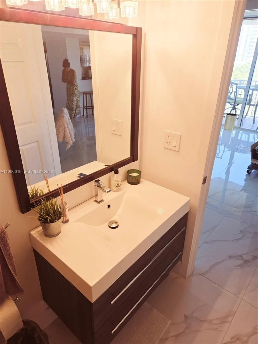 1650 Coral Way # 702, Miami, FL 33145 photo 8