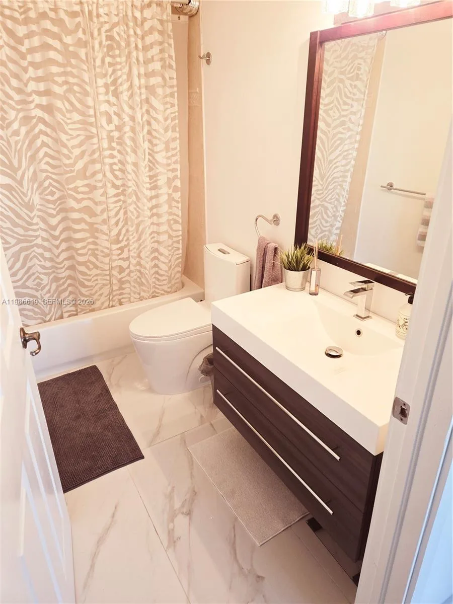 1650 Coral Way # 702, Miami, FL 33145 photo 9