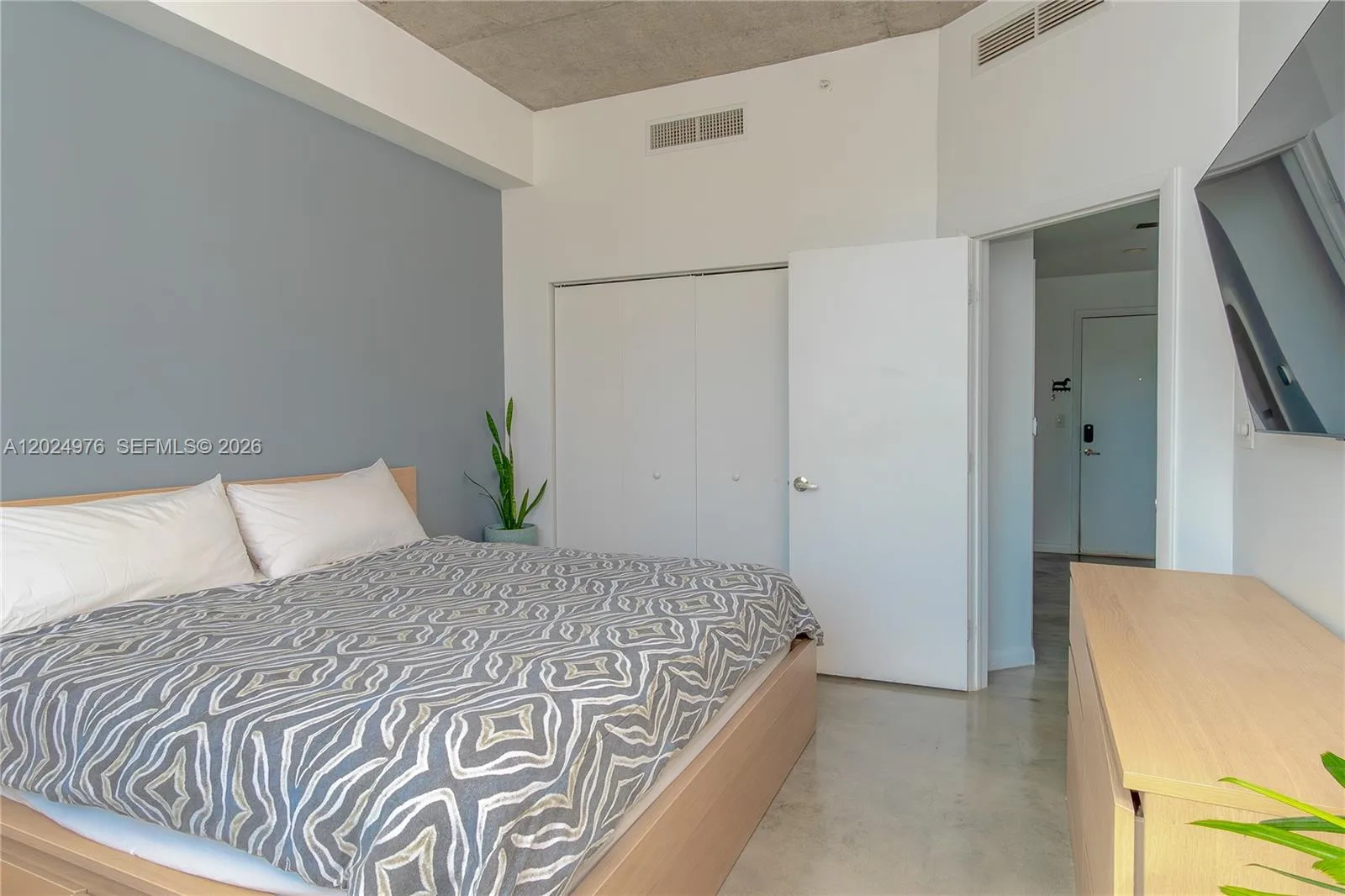 133 NE 2nd Ave # 3002, Miami, FL 33132 photo 13