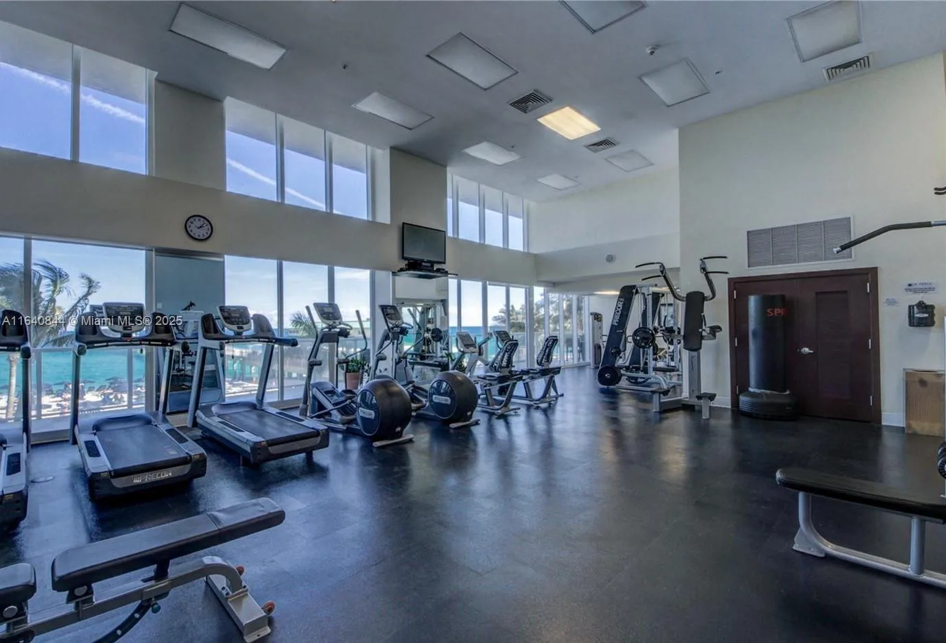 16699 Collins Ave # 2006, Sunny Isles Beach, FL 33160 photo 12