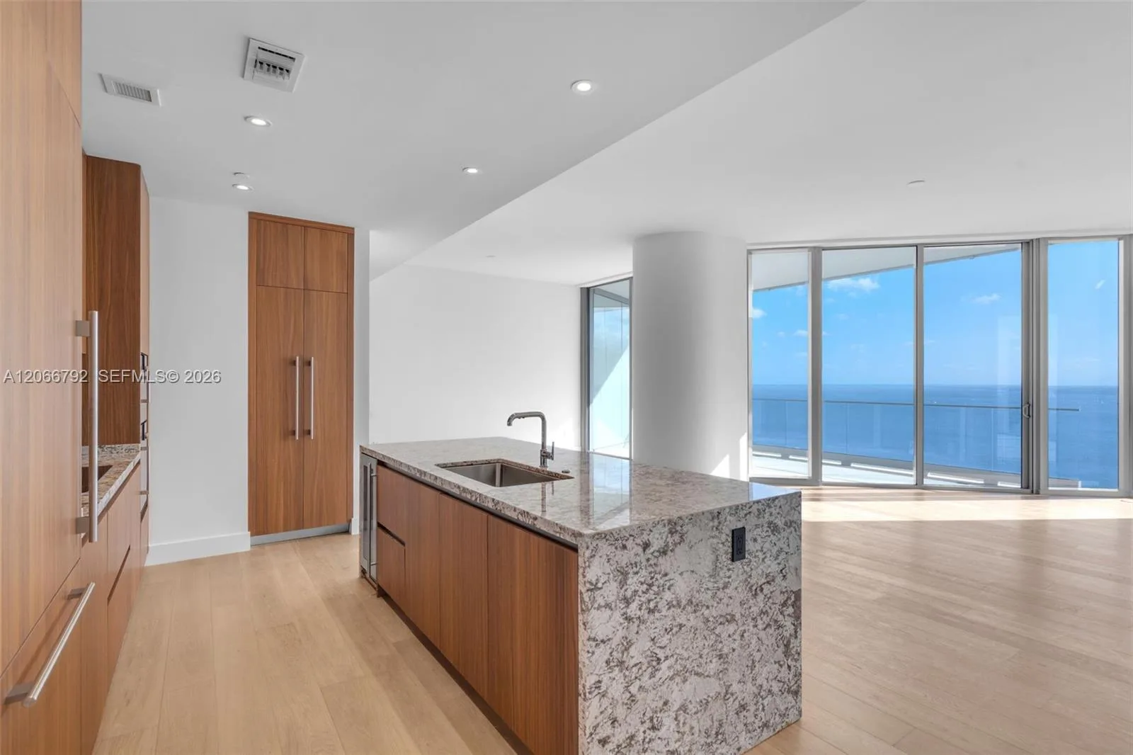 175 SE 25 RD # 3003, Miami, FL 33129 photo 10