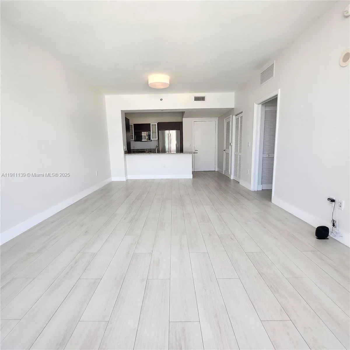 950 Brickell Bay Dr # 3702, Miami, FL 33131 photo 6