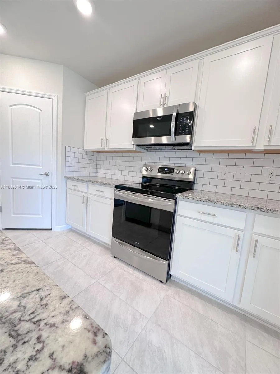 5292 Jasper Sq # 5292, Vero Beach, FL 32967 photo 3